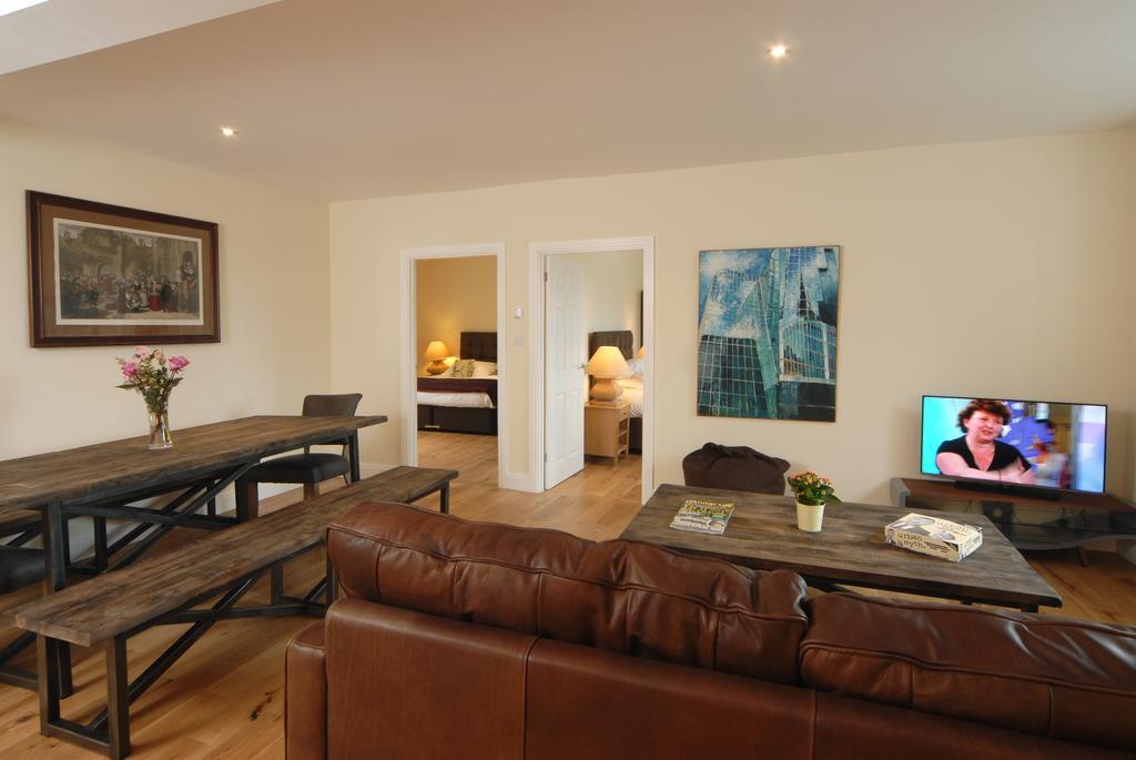 Unicorn Aparthotel Suites Stow-on-the-Wold Ruang foto
