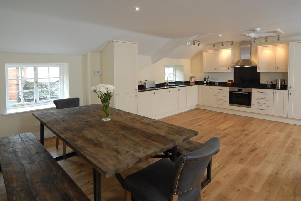 Unicorn Aparthotel Suites Stow-on-the-Wold Ruang foto